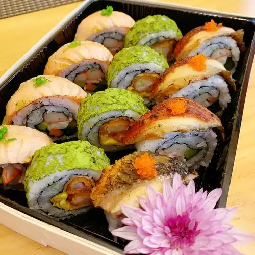 三文鱼宇治抹茶烤鳗三拼寿司礼盒