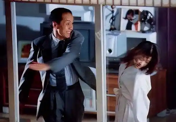 演员梅婷拒绝名导演为前夫花400万二婚嫁摄影师幸福美满