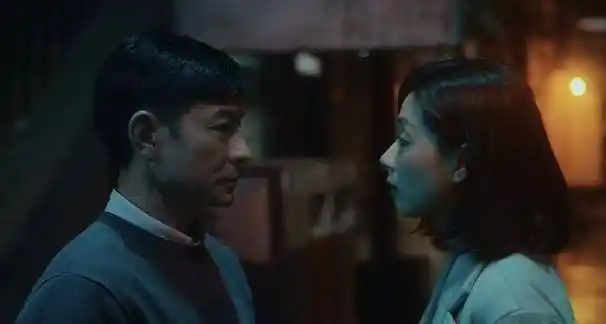 原创人潮汹涌排片口碑上涨万茜和肖央的最后选择让刘德华感动