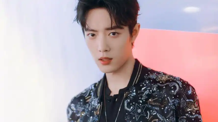 肖战有哪些好看的高清无水印图片(可以当壁纸的那种)? - 知乎