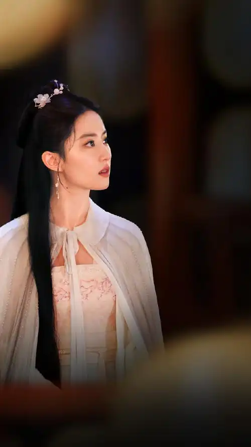 缓缓踏入汉服坑#四舍五入我也是刘亦菲了