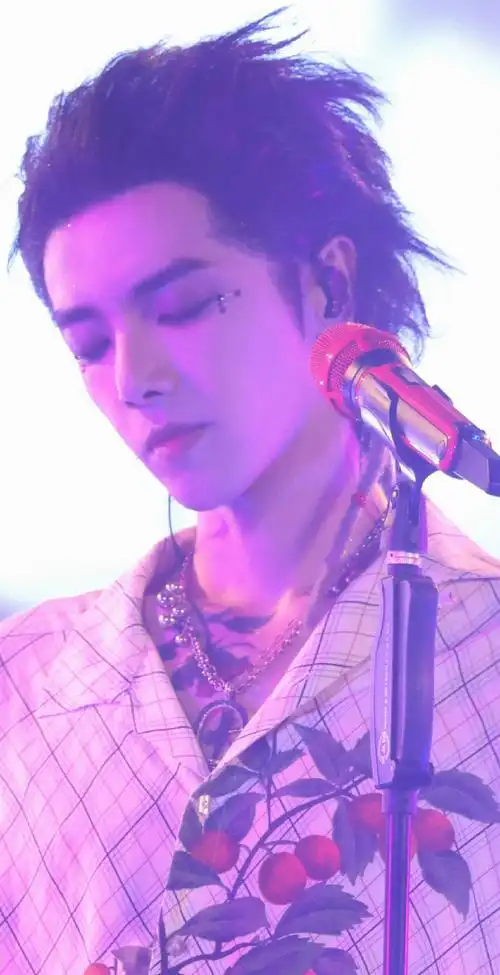 我喜欢刷微博的原因#看美好的人,@华晨宇yu大帅哥赏心悦目!