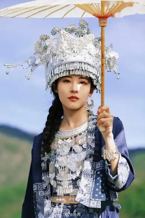 绝绝子孙芮!轻松拿捏摩登or古风style_style_viewer_weibo