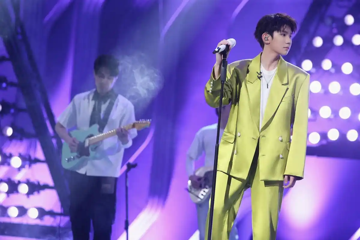 一键查收西装王源