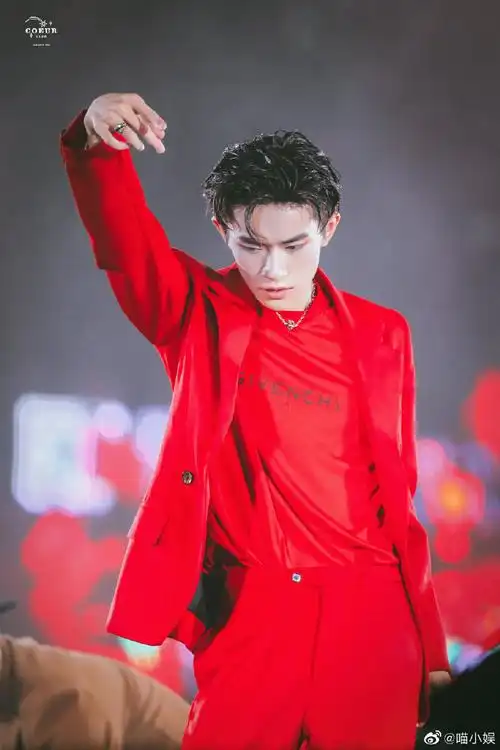 四字 易烊千玺 yyqx 四字弟弟##易烊千玺lindberg品牌全球代言人