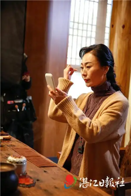 p>李冬梅,辽宁人民艺术剧院演员,国家一级演员,曾主演《干字碑》