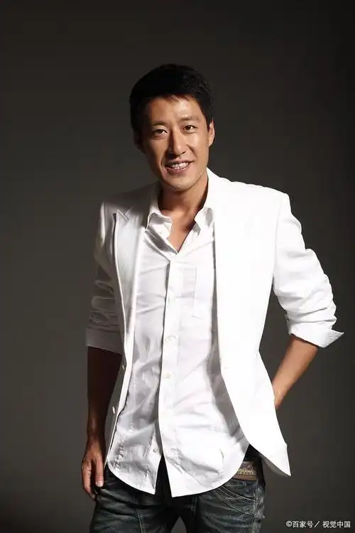 于震:从家暴男到十大孝子,他的爱情故事为何让人感动?