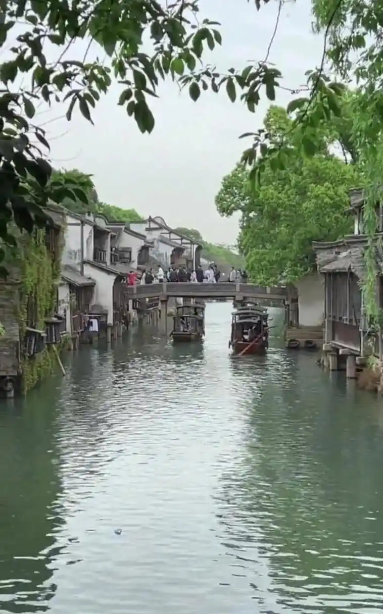 水乡风情,尽在乌镇  江南水乡山水太美了.