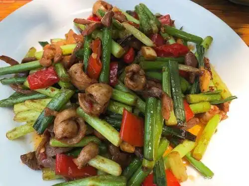 柳州私房菜界中"顺丰"小炒!口味一级棒!一到饭点全是人从众!