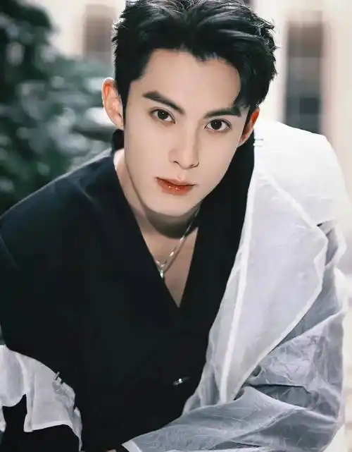 王鹤棣的还算可以看,龚俊刘昊然反差太大_发型_造型_吴磊