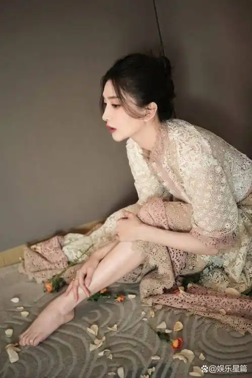 江疏影性感曲线惊艳全场,谁能不为之倾倒?