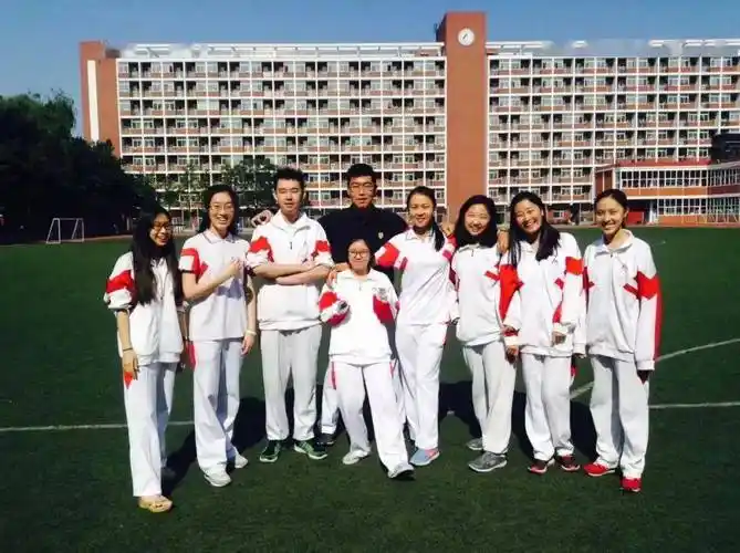 你穿校服的样子真好看北京look