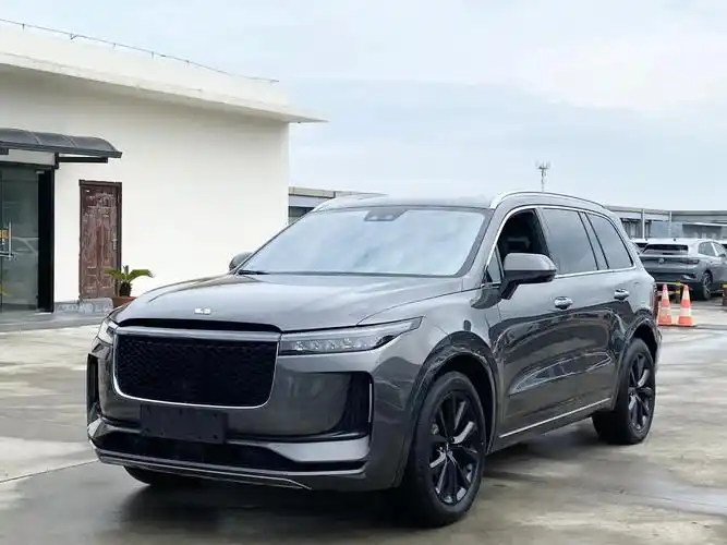 理想one20款7座灰上牌日期2020年5月车辆车型越野车车辆产地国产车辆