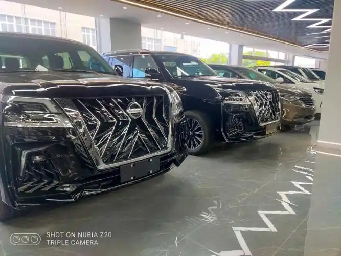 狠货来袭,最新到店两台20款途乐,私人定制高端黑鹰套装