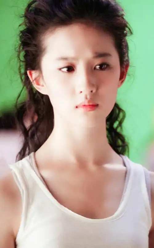 老照片中的往事——第二期"女神"刘亦菲