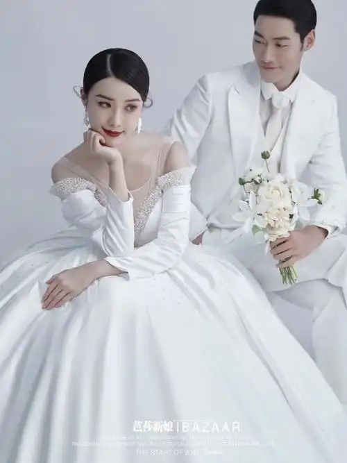 素雅简约,时尚95给你一场梦中的婚礼…#哈尔滨婚纱照  #婚纱照风格