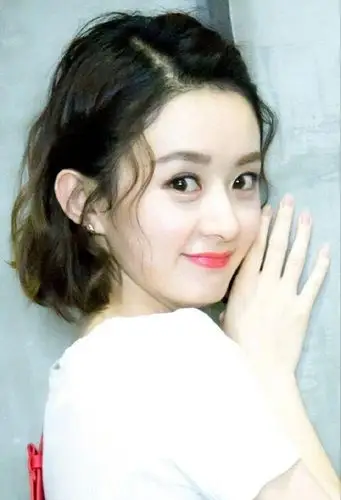 圆脸女生适合的发型的图片 塑造潮流达人的女生短头发成焦点