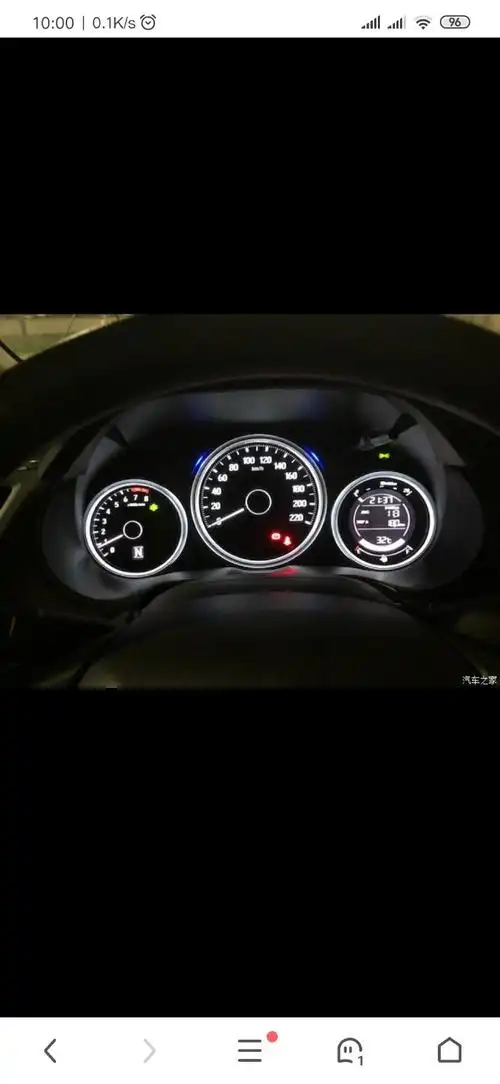 锋范白色仪表盘