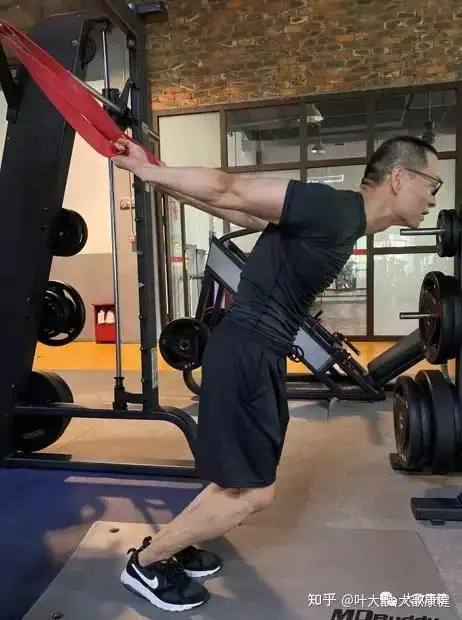 肱二头肌长头损伤疼痛拉伸拉筋