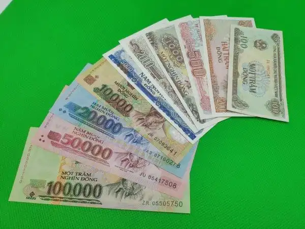 越南盾纸币10张一套,面值共:188800元,可以