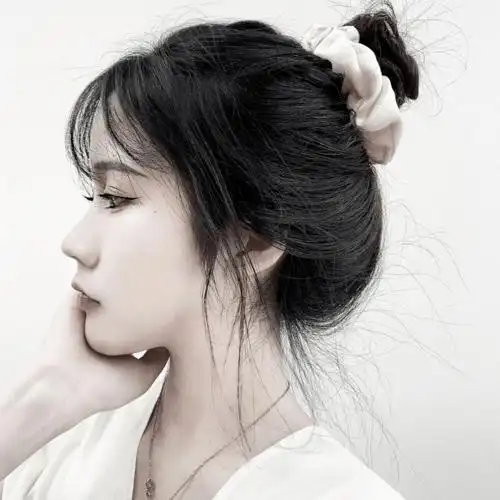 伤感女生头像丸子头女头像侧面