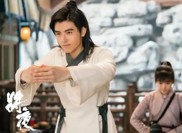 陈飞宇相信很多人都知道,他的《将夜》是一部很精彩的古装奇幻巨制,是