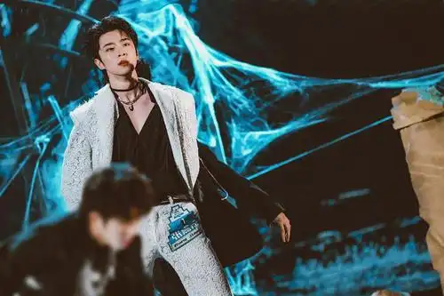 张嘉元杀疯了(二公直拍)新增4p