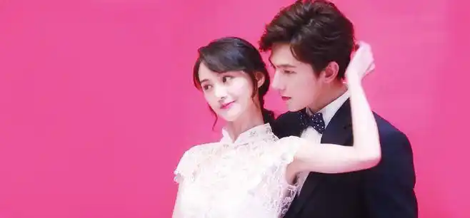 唯美婚纱照#杨洋郑爽##电视剧微微一笑很倾城