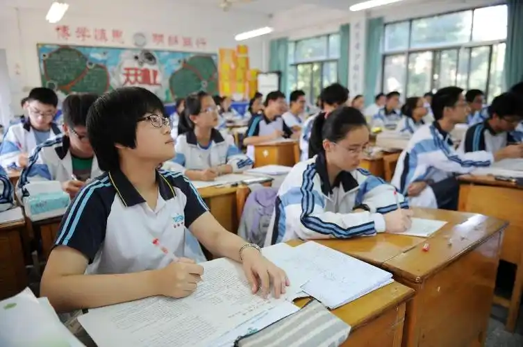 余姚部分学校复课 复课前已经进行全面消毒