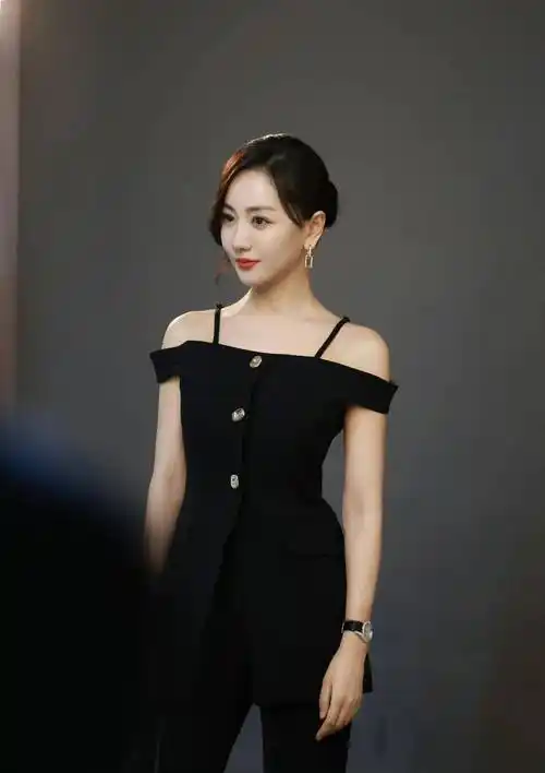 女星杨蓉写真集:颜值担当,女神魅力