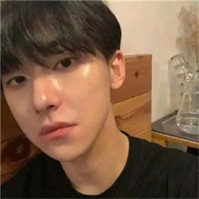 成熟稳重非常有深度的帅气男头 2022最新魅力值爆表阳光男生头像_男生