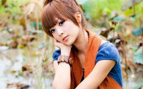 10wallpaper 人物 壁纸 台湾的漂亮女孩的mm mikao壁纸第二辑 >>壁纸