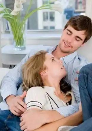 如何变身成为男人都爱的"坏"女人