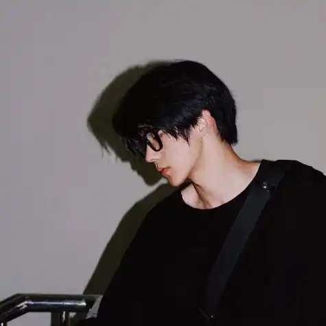 真实成熟男人头像照片一定能够满足大家的需要