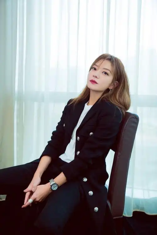 赵薇时尚品牌代言造型照曝光