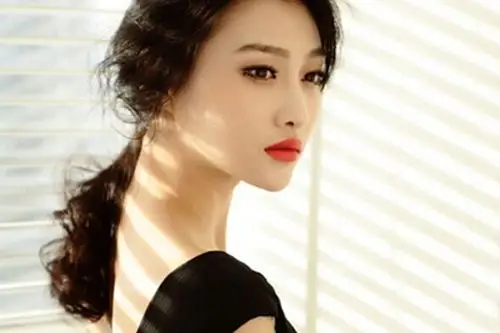 【图】伪装者演员孙梦佳加盟《骄阳似我》 白柳汐获赞侧颜女神