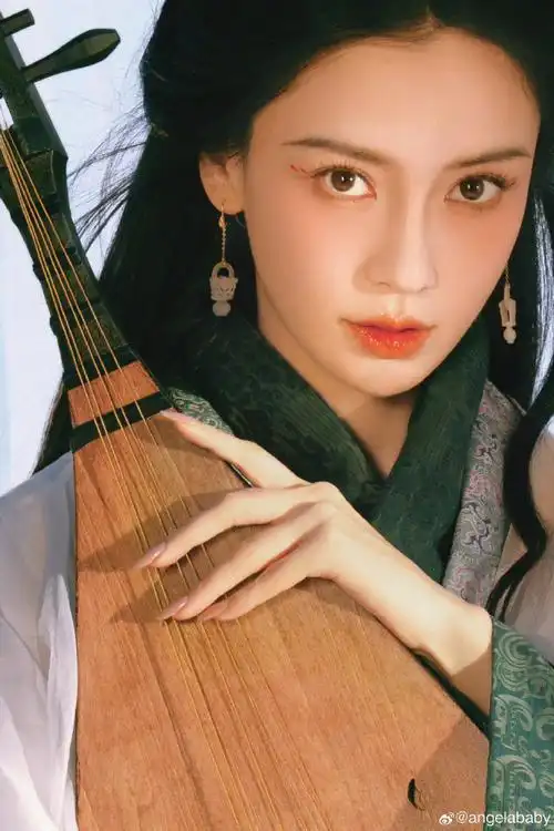 杨颖今日份古装造型营业,美鼻