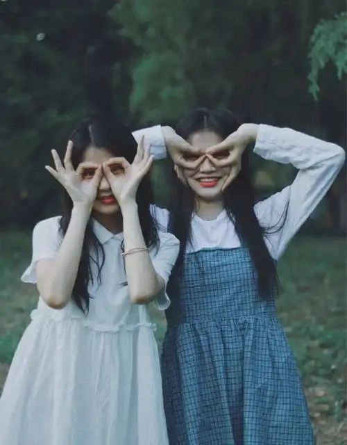 闺蜜拍照姿势可爱又好看