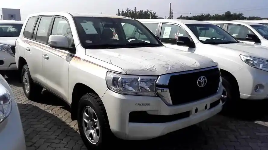 60万左右硬派越野当属进口丰田兰德酷路泽4000