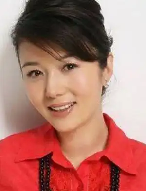 郑卫莉,出生于湖北省武汉市,毕业于湖北艺术学院,中国内地女演员.