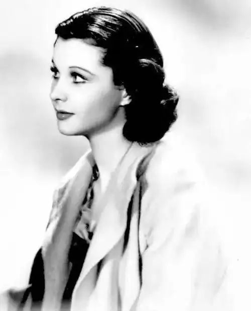 是第一位获此殊荣英国女演员 ▼ 《魂断蓝桥》原定奥利弗和费雯  丽