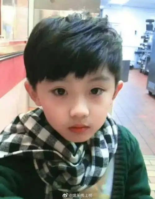 马嘉祺 小时候#马嘉祺幼崽时期照片,小时候超可爱长大了超a,马哥识