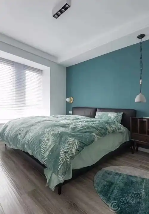 三居室纯美蓝灰色 原木亮黄色,这样的搭配绝了