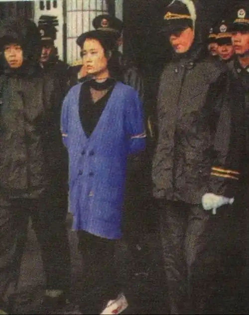 黑龙江美女死刑犯毕丽梅:被枪决后又意外复活,该补枪还是该赦免
