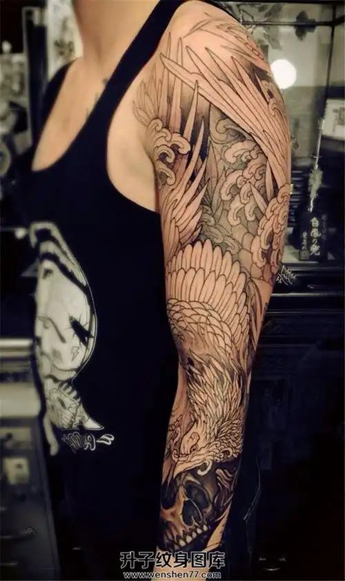 男性凤凰花臂纹身未完成【升子纹身520】