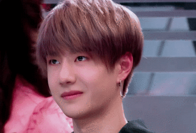 王一博甜甜的笑