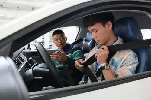 快乐学车 感恩有你--科二李涛教练