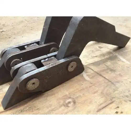 德龙加大加厚后尾门七字挂钩镰刀一对工程车自卸车翻斗车配件 座子