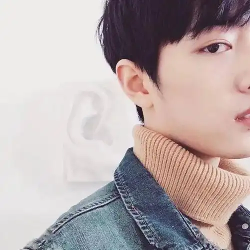 微信头像肖战自拍二