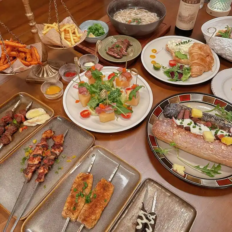 秋天的第一顿西餐来喽!一家人出来聚会肯定选brunch 餐吧 - 抖音